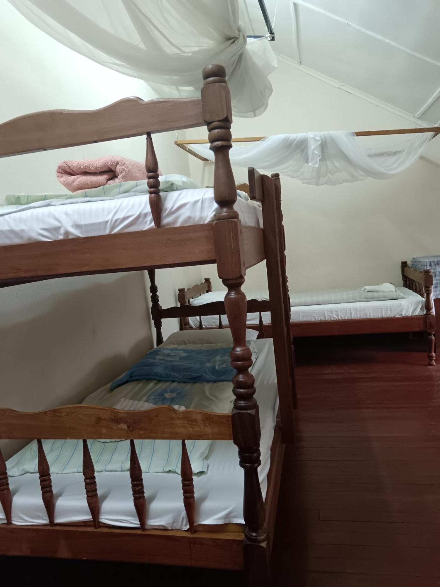 Lovasoa 4C Hotel Antsirabe Bagian luar foto