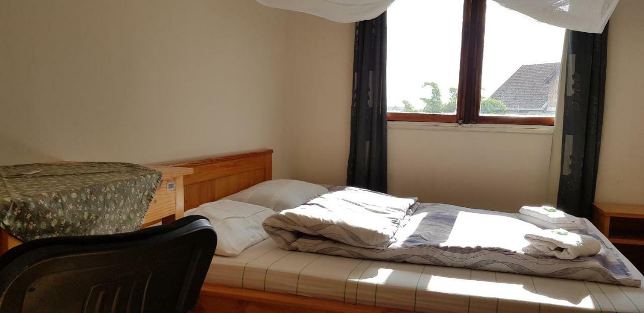 Lovasoa 4C Hotel Antsirabe Ruang foto